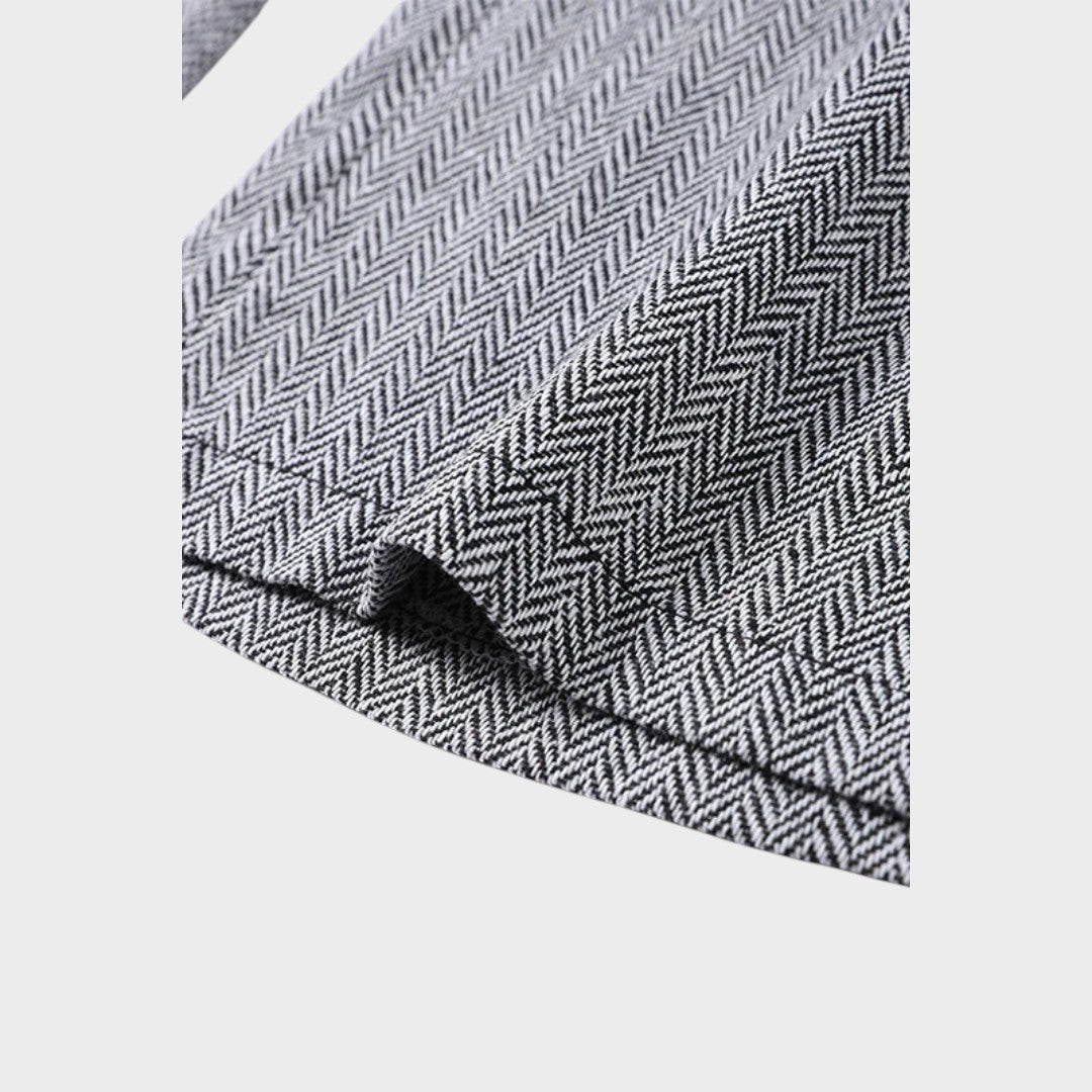 Каролина – Уникален Триделен Костюм за Стил и Комфорт