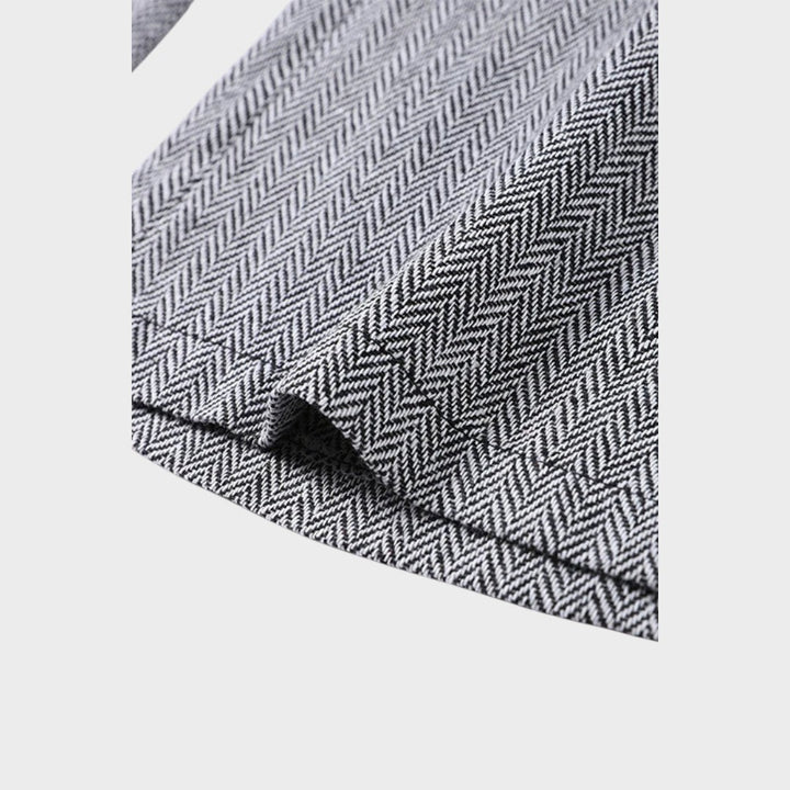 Каролина – Уникален Триделен Костюм за Стил и Комфорт