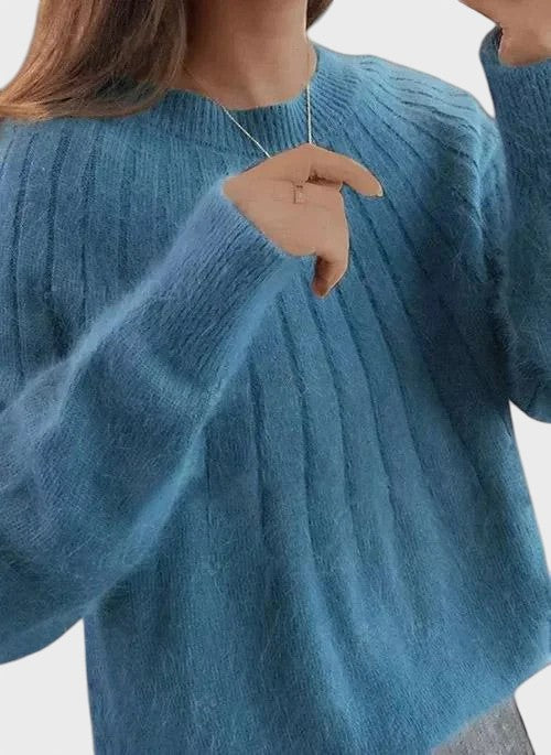 Камелия™ - Удобен пуловер с пухкава яка за стилен вид