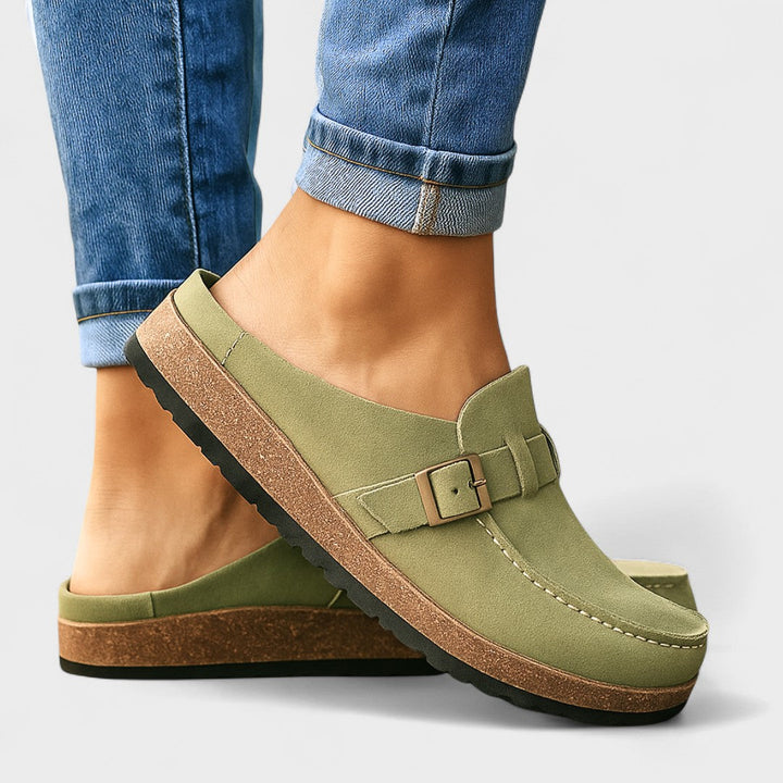 Инес – Стилни велурени мокасини с катарама