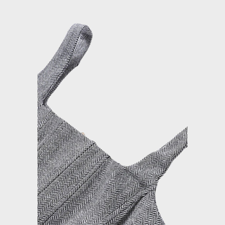 Каролина – Уникален Триделен Костюм за Стил и Комфорт