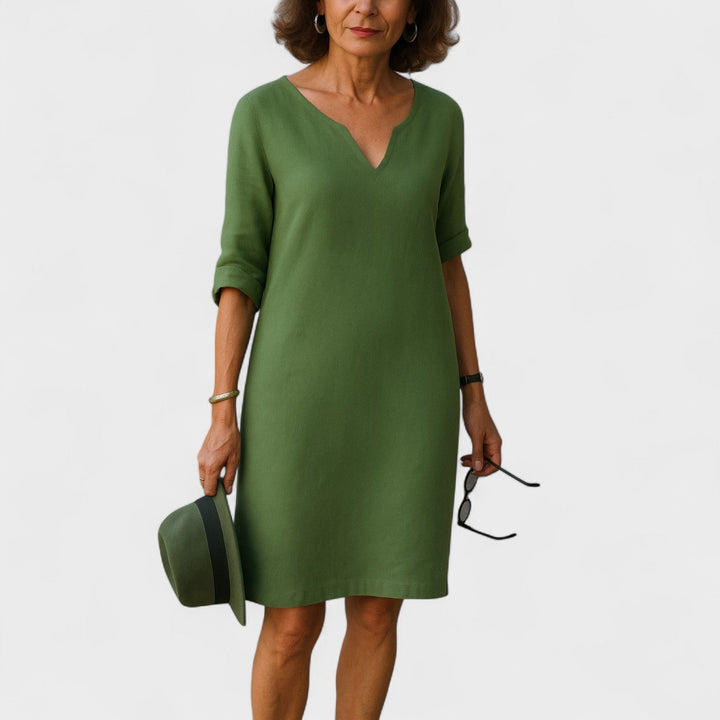 Клара – Лятна Рокля за Стилни Летни Изживявания