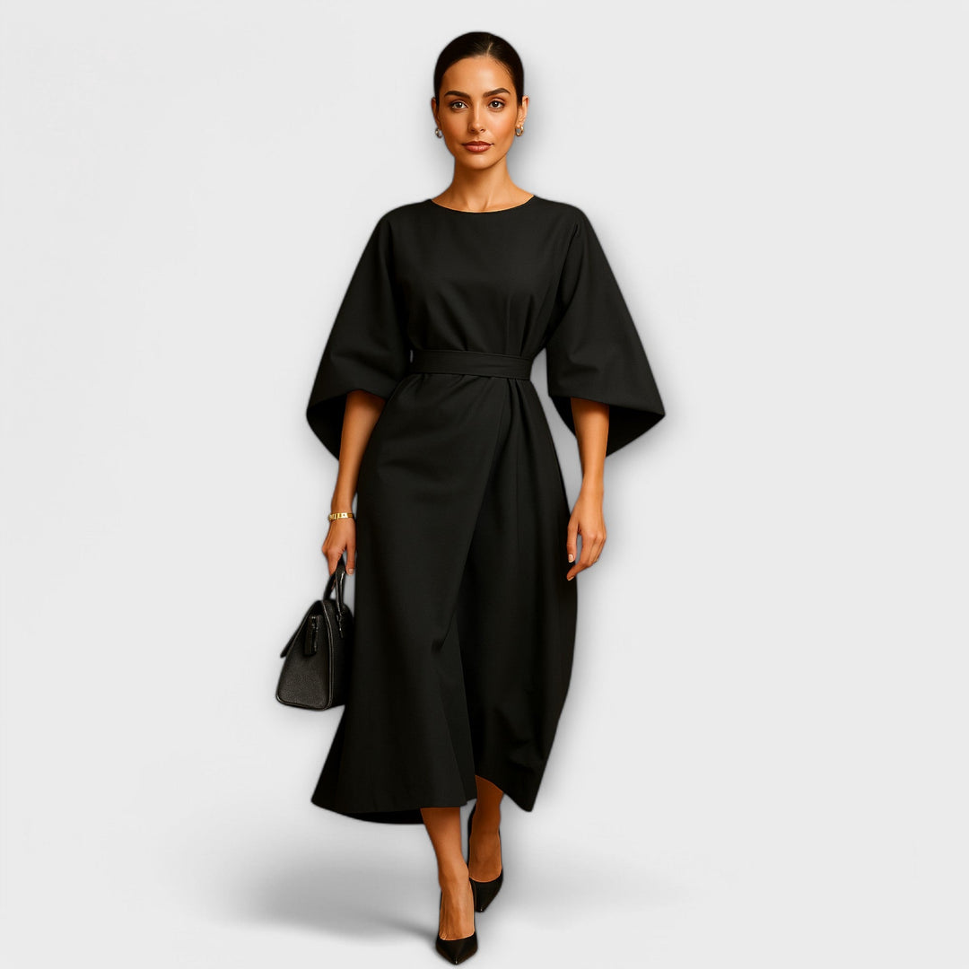 Елегантна рокля с ръкави за специални поводи