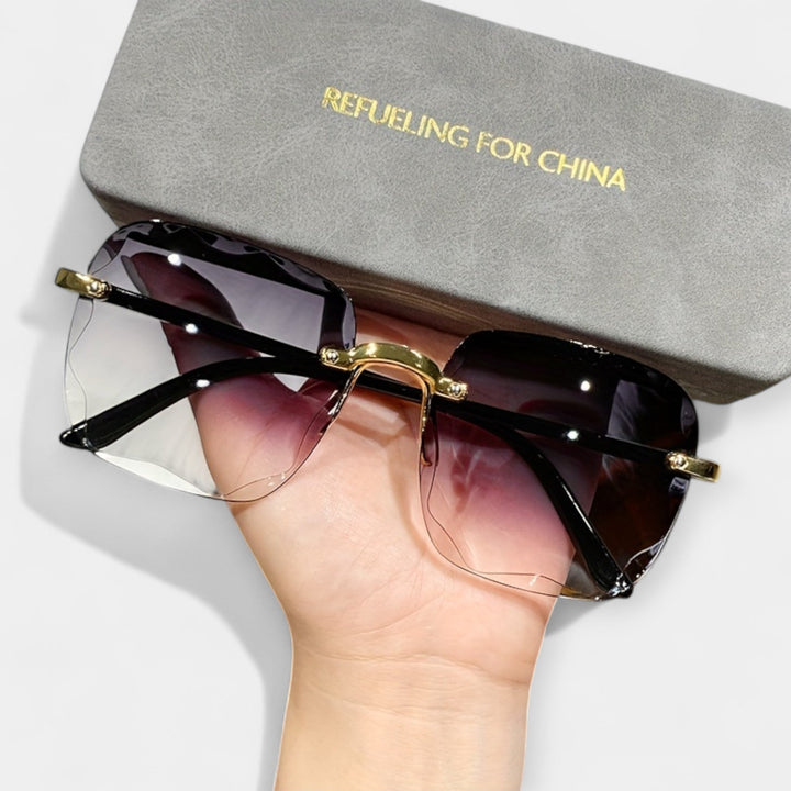 Класически Ретро Безрамкови Очила за Стилен Вид