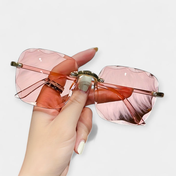 Класически Ретро Безрамкови Очила за Стилен Вид