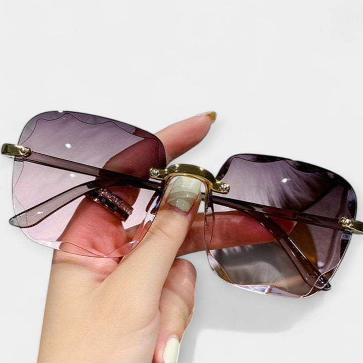 Класически Ретро Безрамкови Очила за Стилен Вид