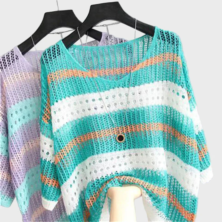 Лек Плетен Топ с Дизайн с Отвори