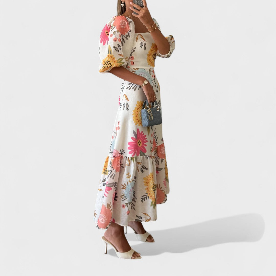 Зринка - Стилна Рокля за Всеки Повод