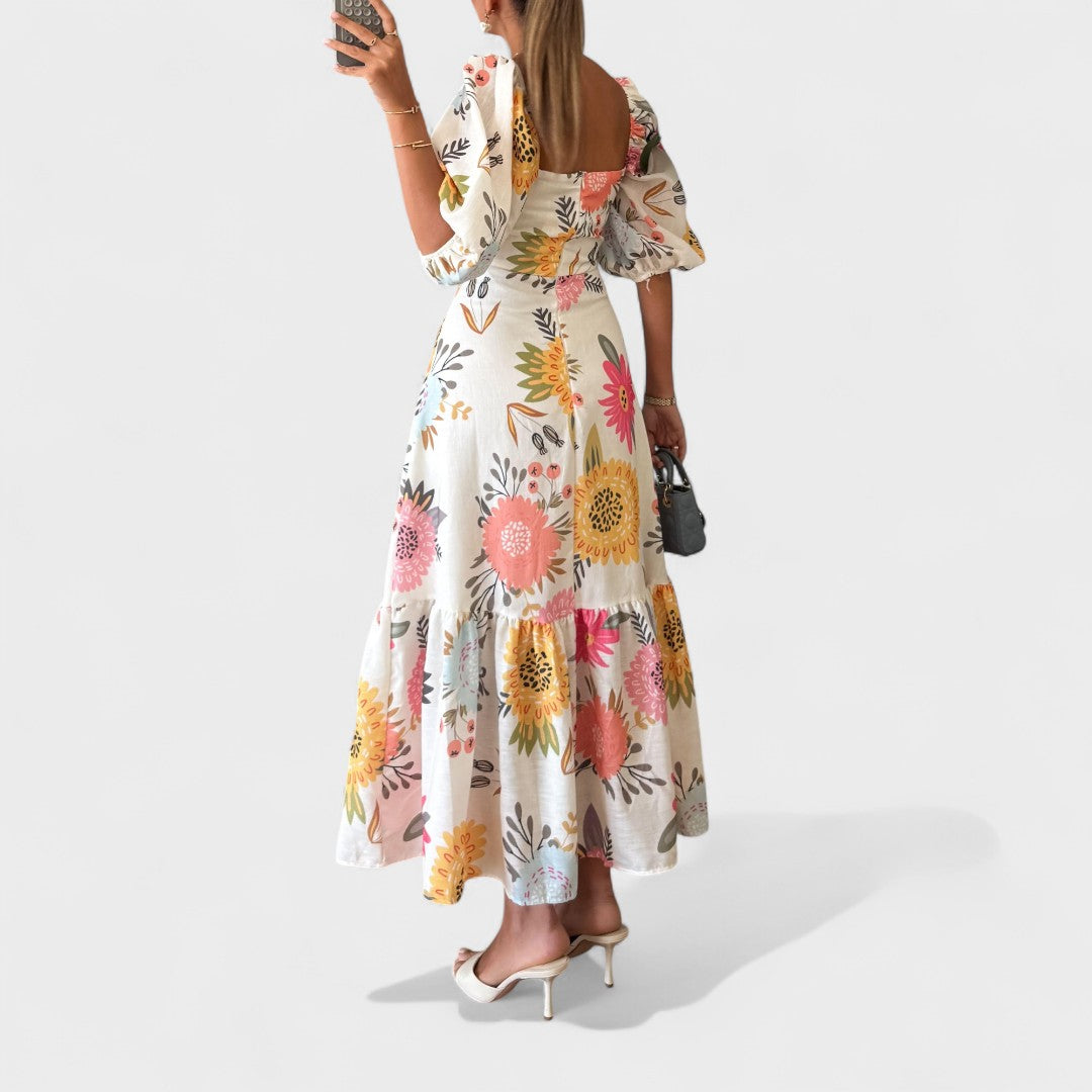 Зринка - Стилна Рокля за Всеки Повод