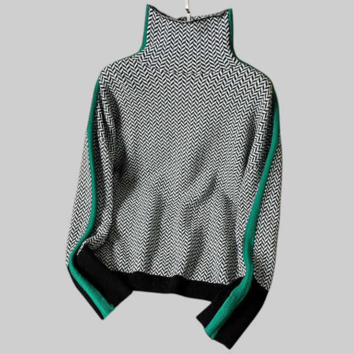 Елена – Стилен пуловер с висока яка и контрастни полоси