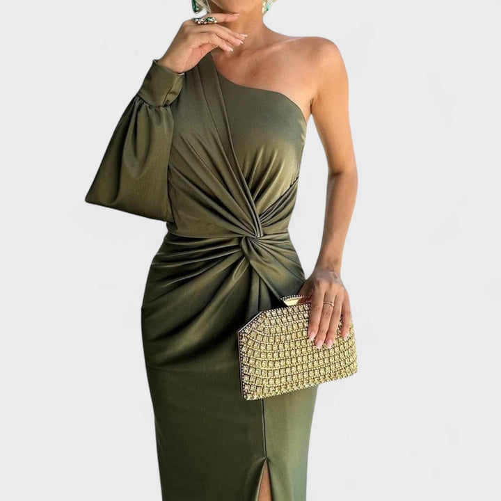 Каролина - Елегантна асиметрична рокля за специални поводи