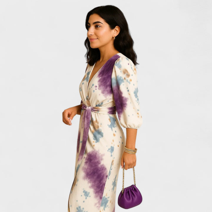 Лариса - Стилна Рокля за Всеки Повод