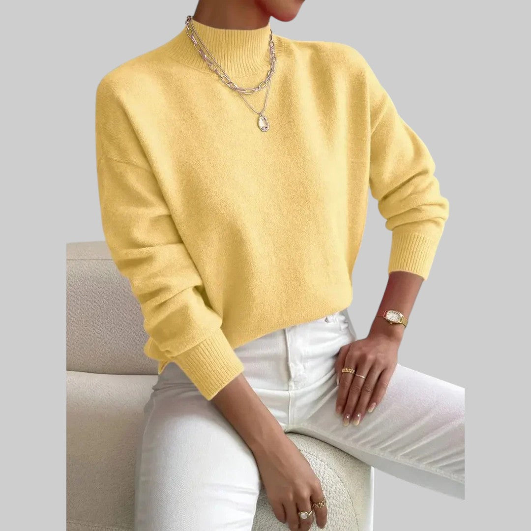 Зденка - Стилен и комфортен поло пуловер