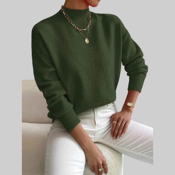 Зденка - Стилен и комфортен поло пуловер