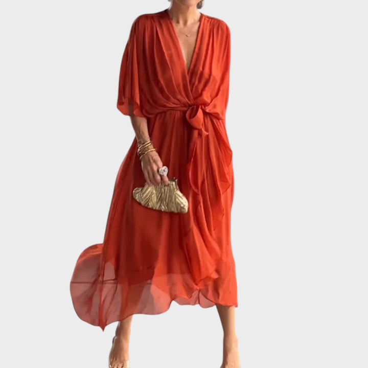 Елегантна дантелена рокля Мартина за специални поводи