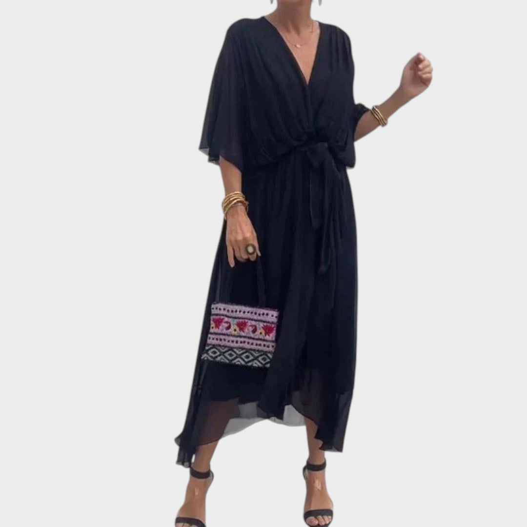 Елегантна дантелена рокля Мартина за специални поводи