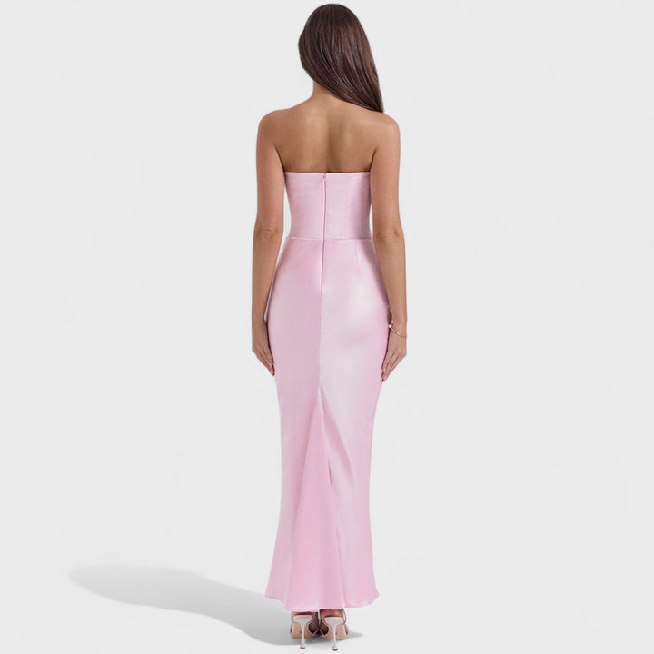 Клара – Корсетна Рокля от Сатен за Елегантен Стил