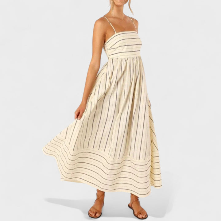 Изабел - Стилна дълга рокля с райета за всеки повод